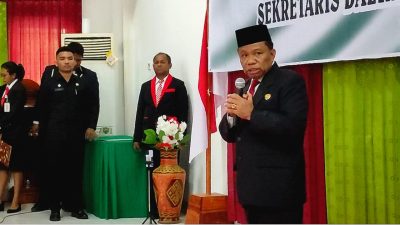 Bupati Simon Tidak Suka Digoda-goda